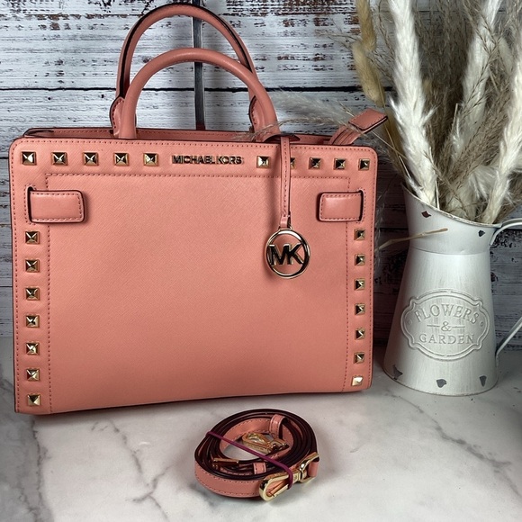 MICHAEL KORS CORAL PINK BAG WALLET CROSSBODY SET RAYNE STUDDED SAFFIANO LEATHER - Picture 4 of 16